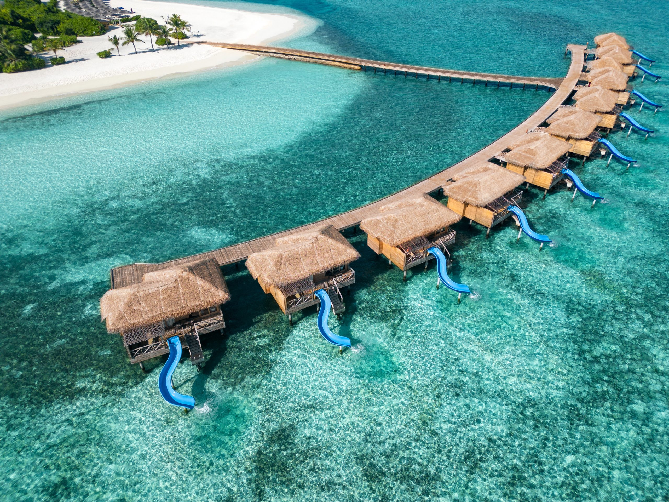 you-&-me-maldives-adds-slides-to-overwater-villas