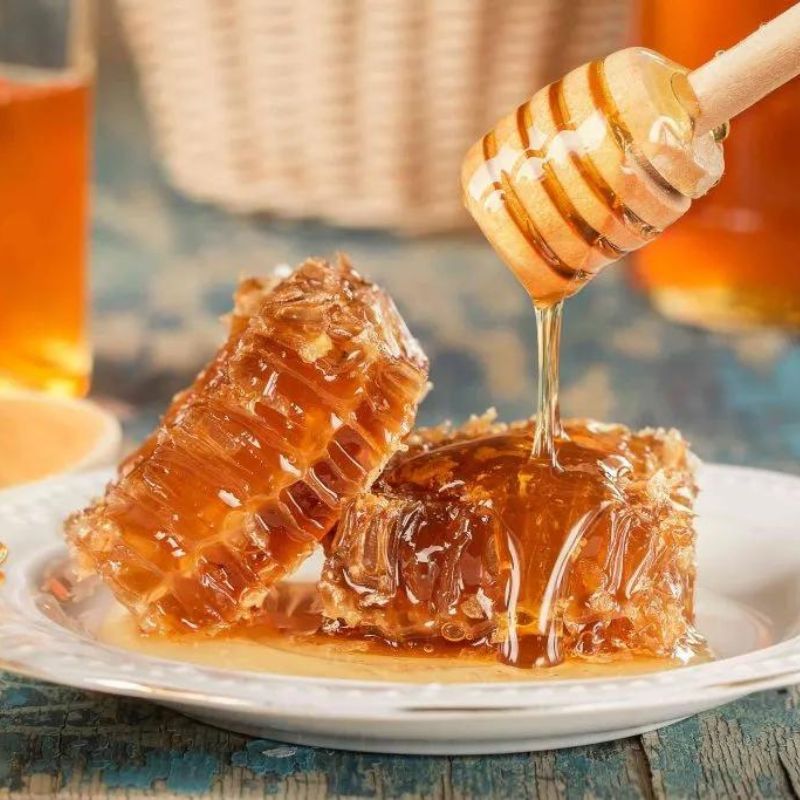 eating-raw-honey-can-improve-your-blood-sugar-and-cholesterol-levels