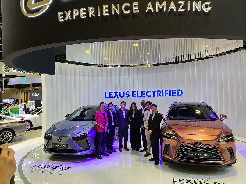 lexus-blazes-the-trail-with-eco-friendly-car-models-at-the-singapore-motorshow-2023