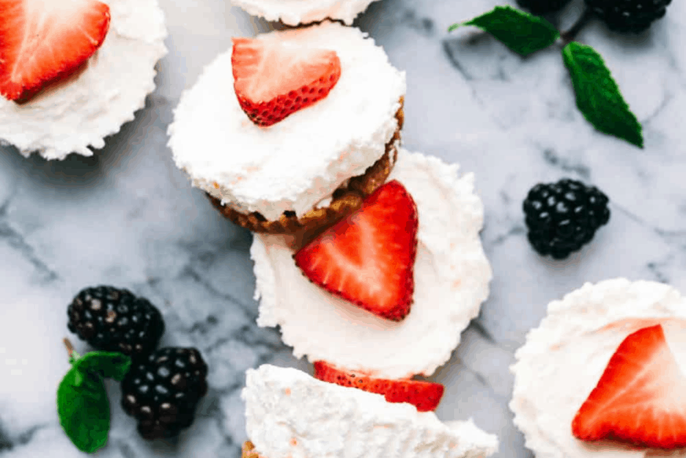 skinny-mini-cheesecakes-–-the-recipe-critic