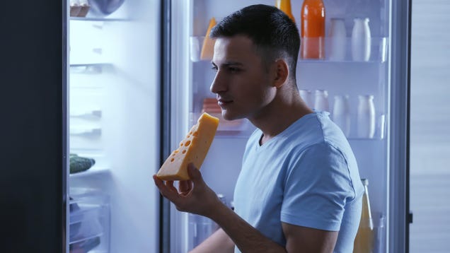 earn-$1,000-eating-cheese