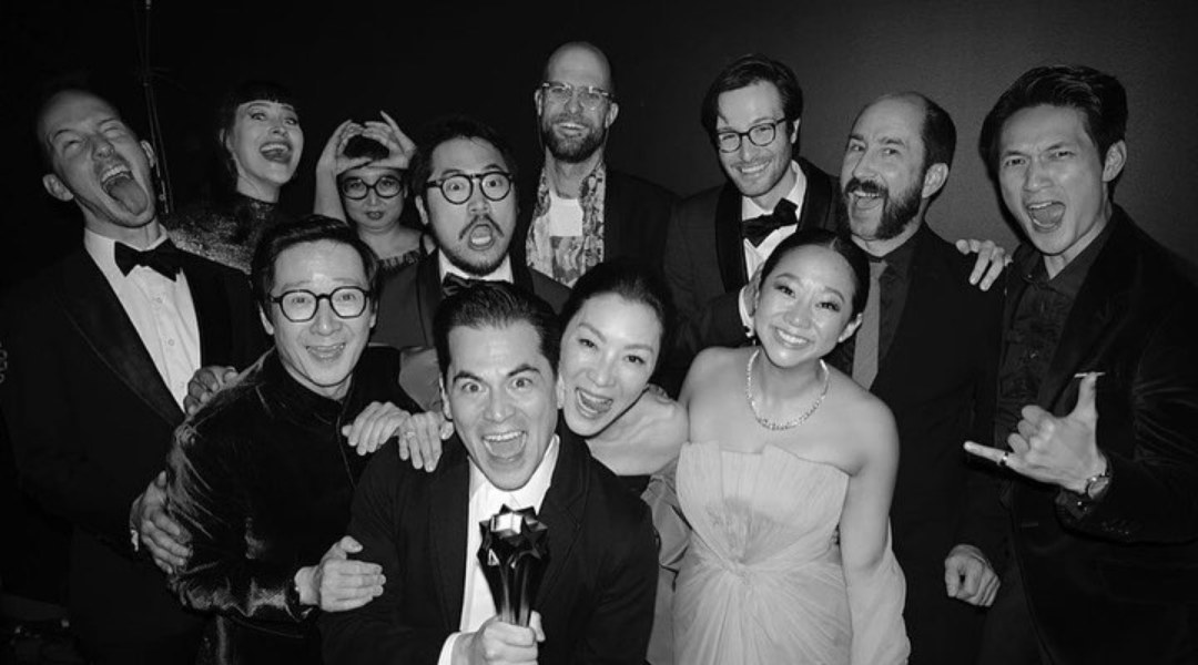 A Cinematic Multiverse: ‘Everything Everywhere All At Once’ Leads The Pack At The Oscars - Lifestyle Asia 1 a-cinematic-multiverse:-‘everything-everywhere-all-at-once’-leads-the-pack-at-the-oscars-–-lifestyle-asia