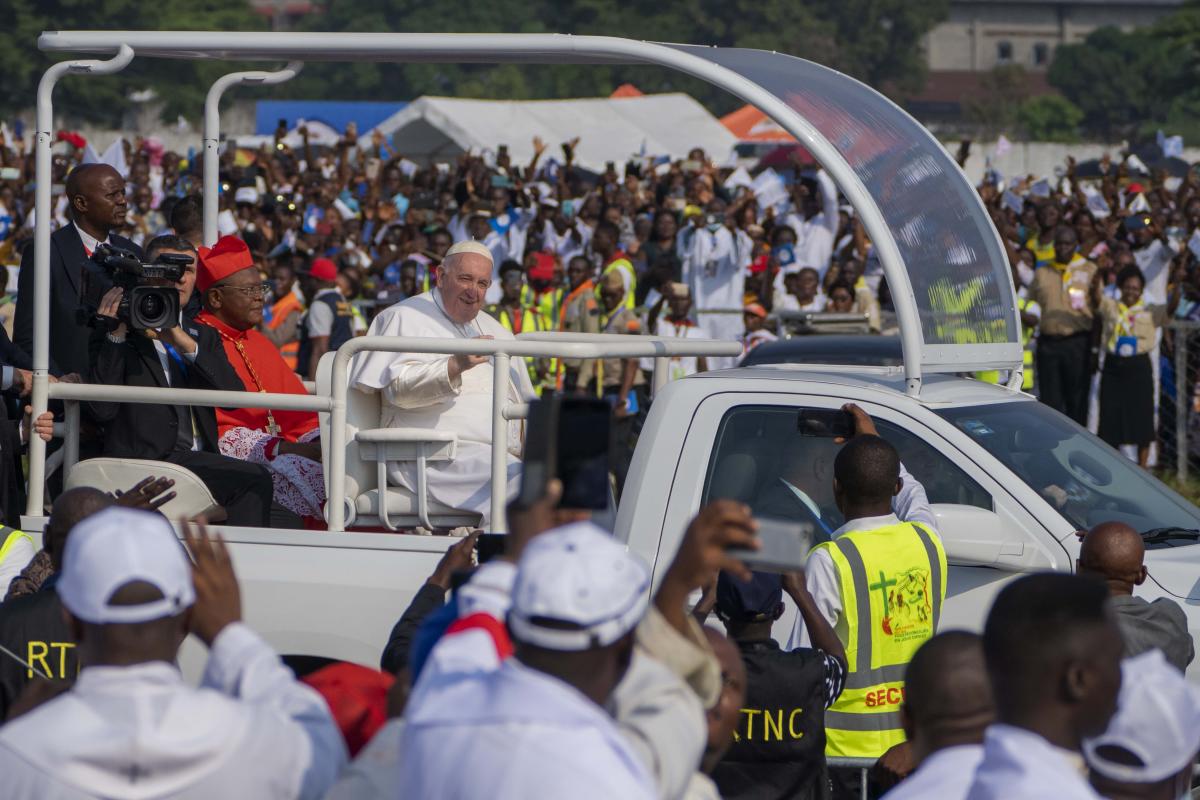 1-million-flock-to-pope’s-congo-mass-on-day-of-forgiveness