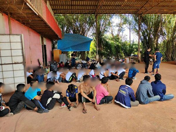 33-myanmar-workears-arrested-at-a-warehouse-in-songkhla-province