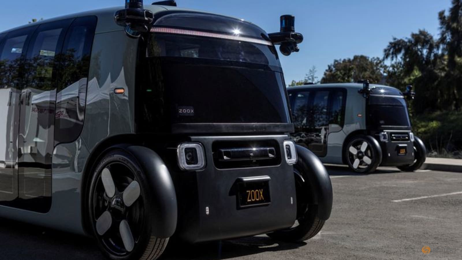 amazon's-zoox-tests-robotaxi-on-public-road-with-employees-as-passengers