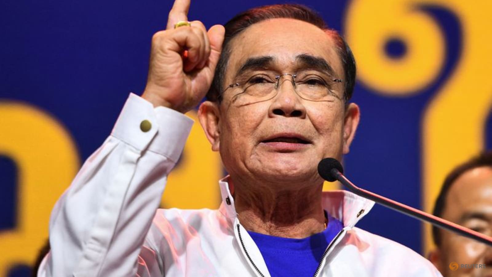 prayut-narrows-gap-in-poll-on-top-choice-for-thailand-pm