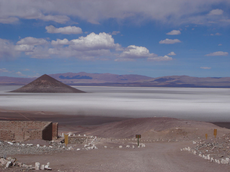 lithium-chile-confirms-buyer-interest-in-its-assets-following-stock-halt