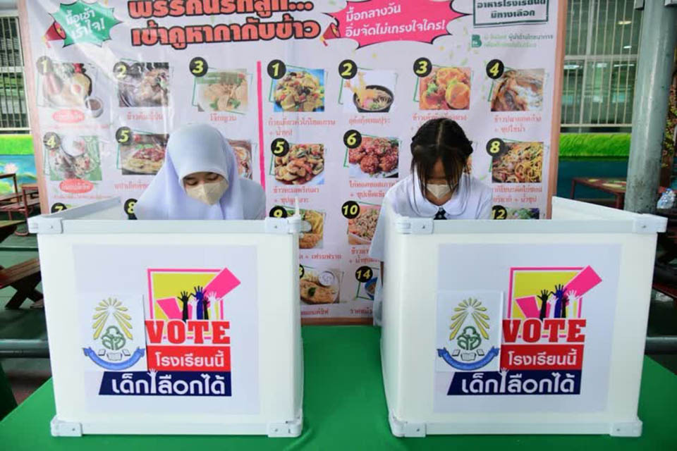 thai-students-vote-to-choose-their-favorite-meals-in-schools-–-pattaya-mail