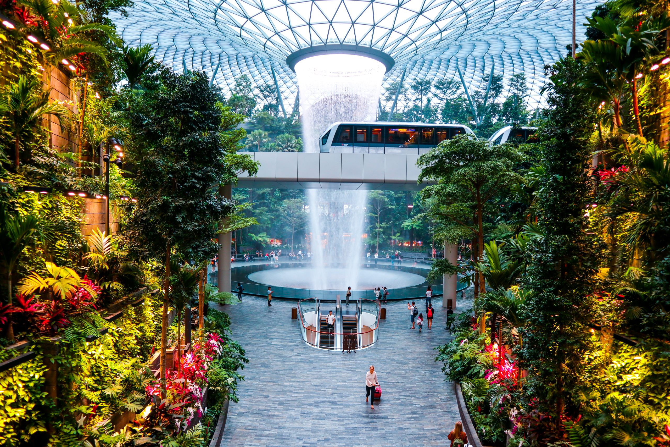 singapore-changi-aiport-named-world’s-best-airport-–-hotel-magazine